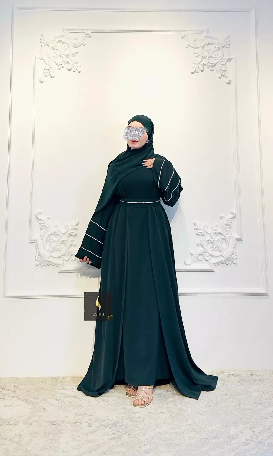 Crown crepe abaya image