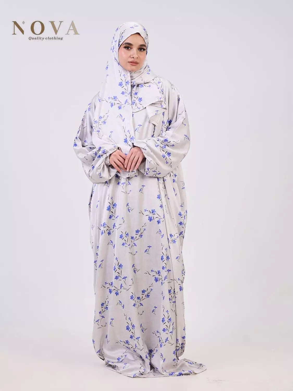Ditsy floral satin image