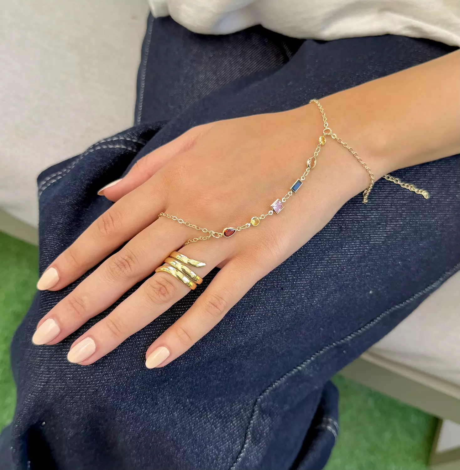 Handchain 43 image