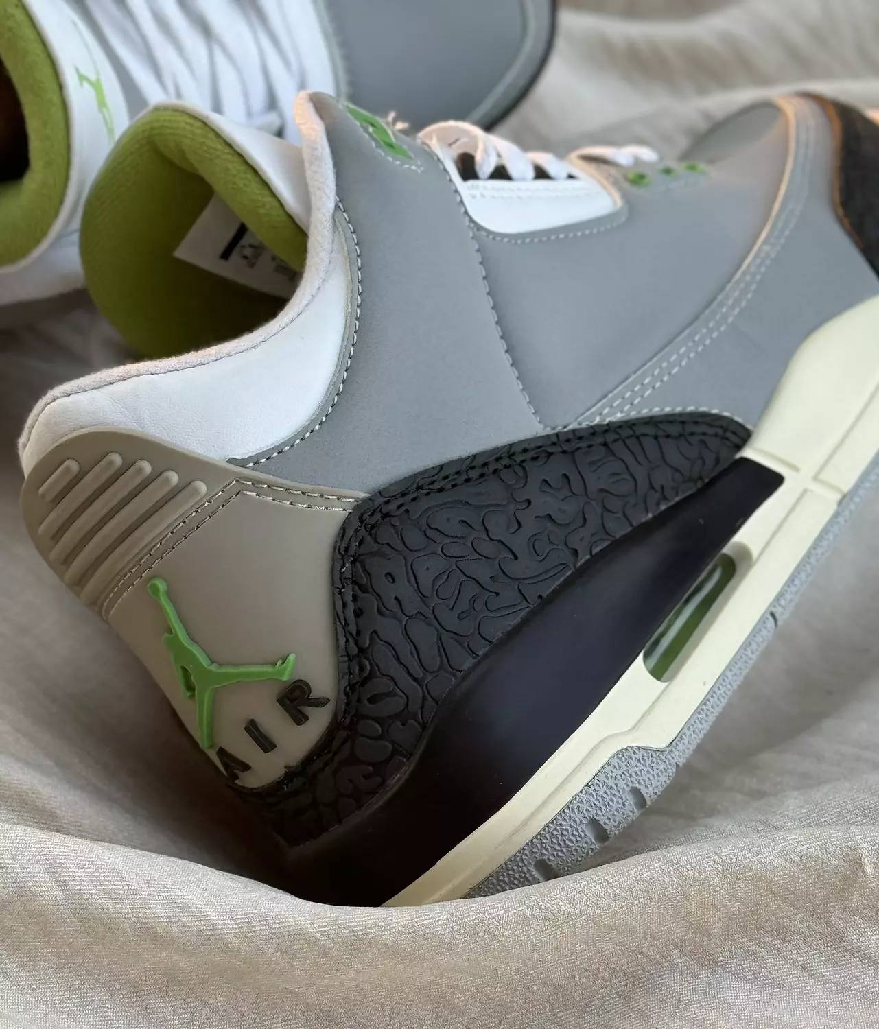 Nike Air Jordan 3 chlorophyll image