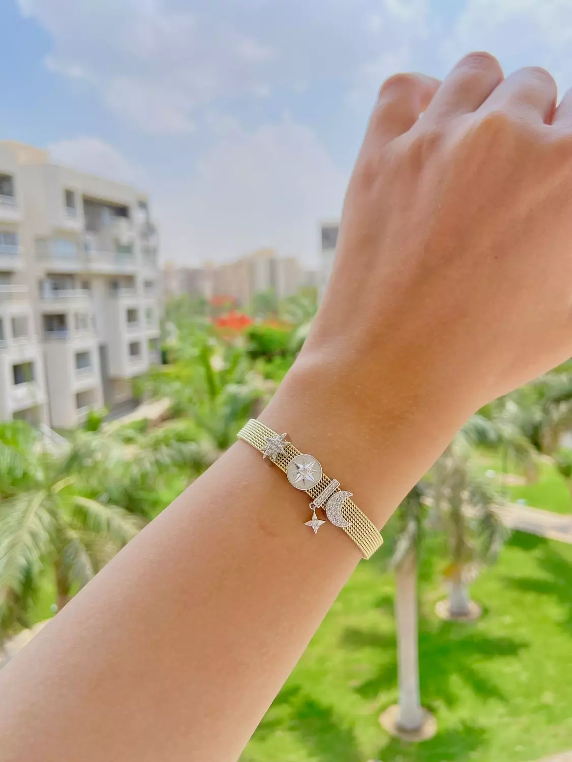 Charming gold bracelet 5