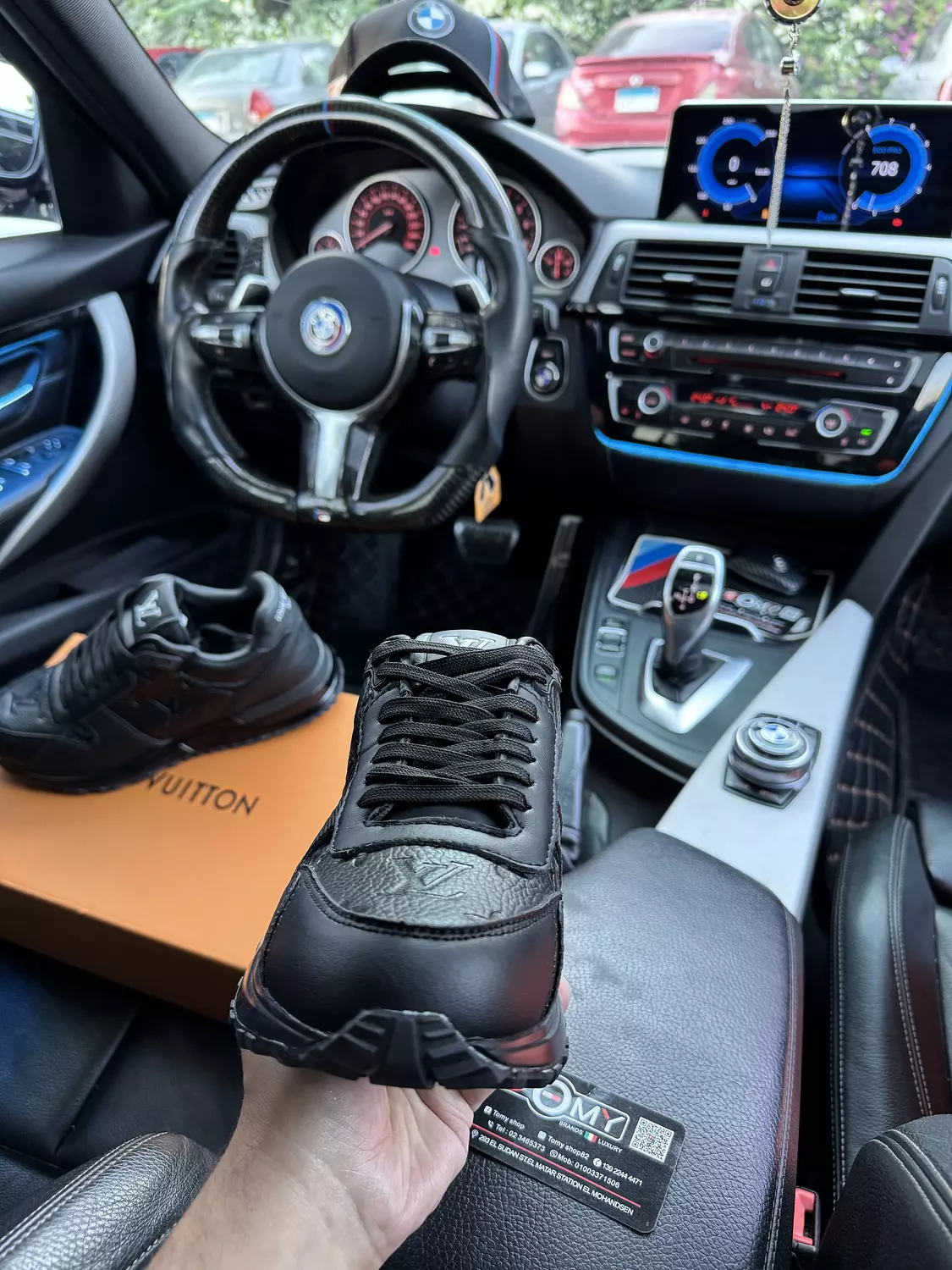 LOUIS VUITTON 2