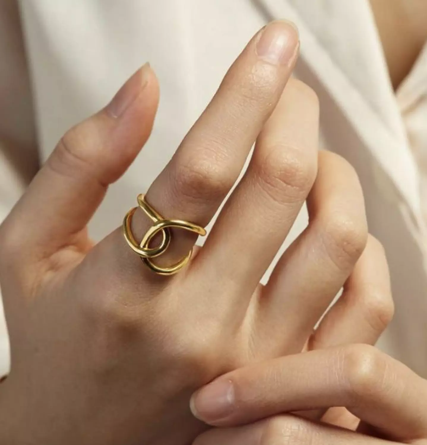 Maya Ring 1