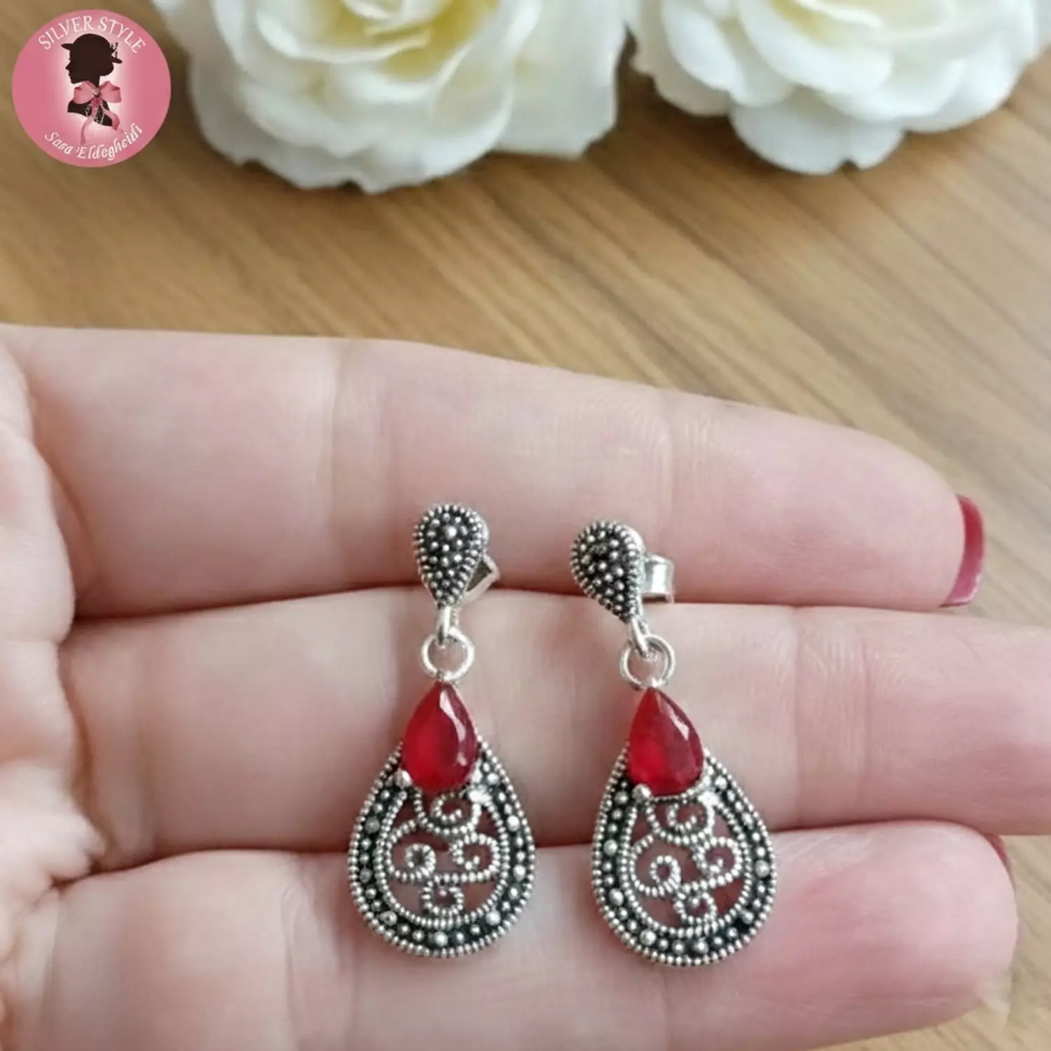Fabolous red earrings image