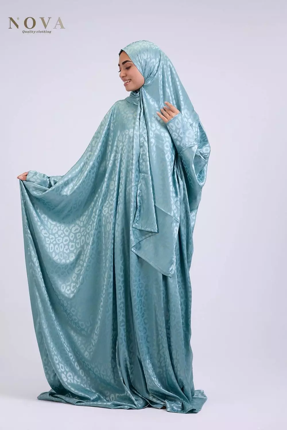 Mint green butterfly Jacquard 1