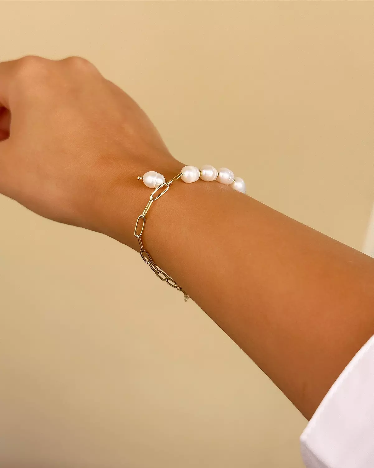 Essential Pearls Bracelets  3