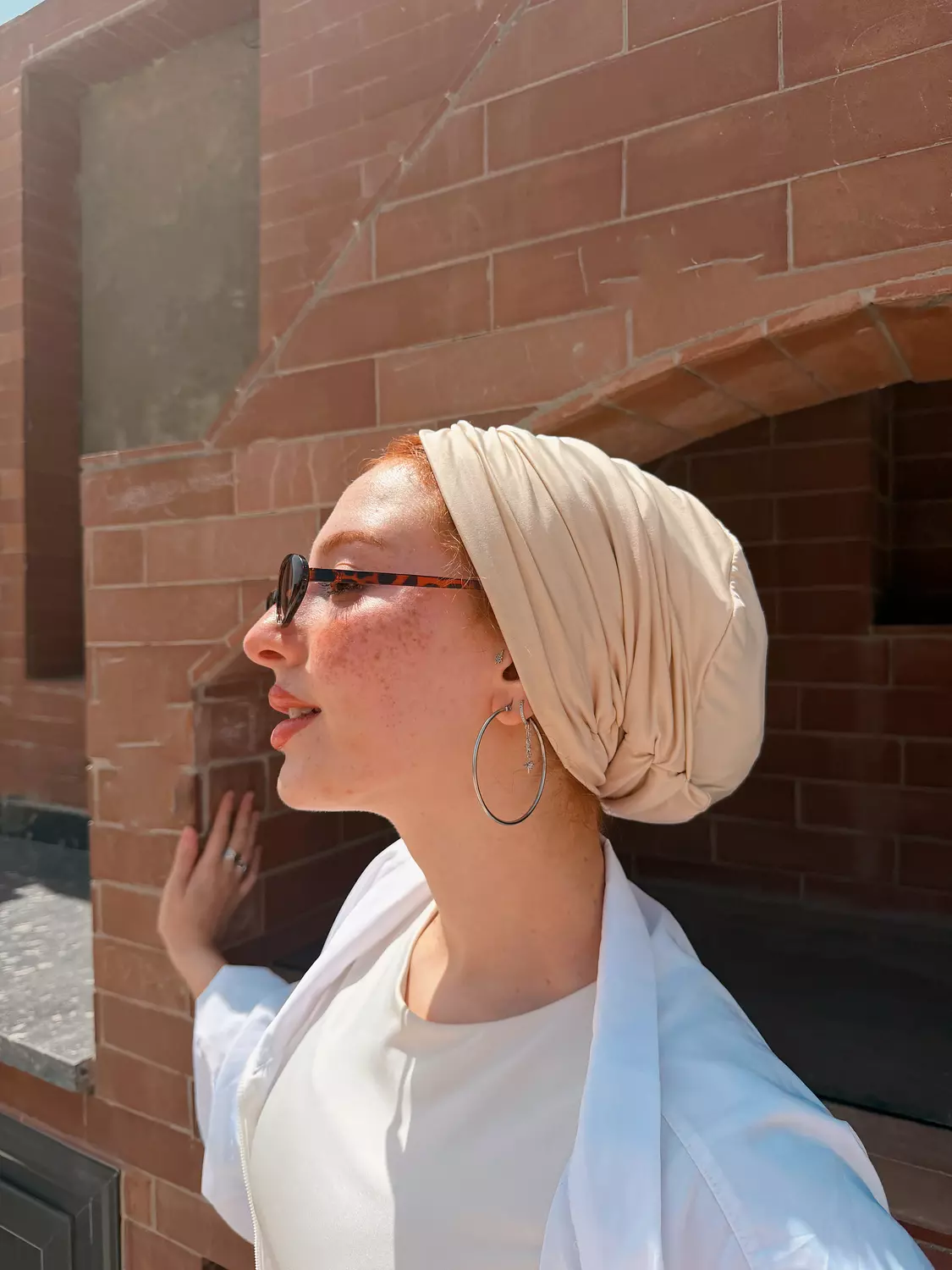 The daisy beige turban  1