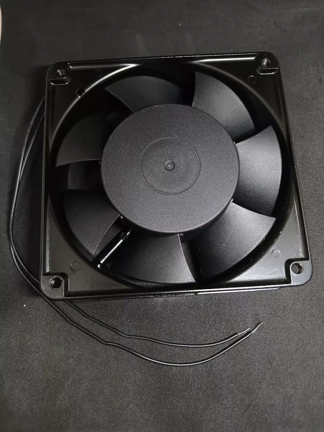 مروحة 12 x 12 image