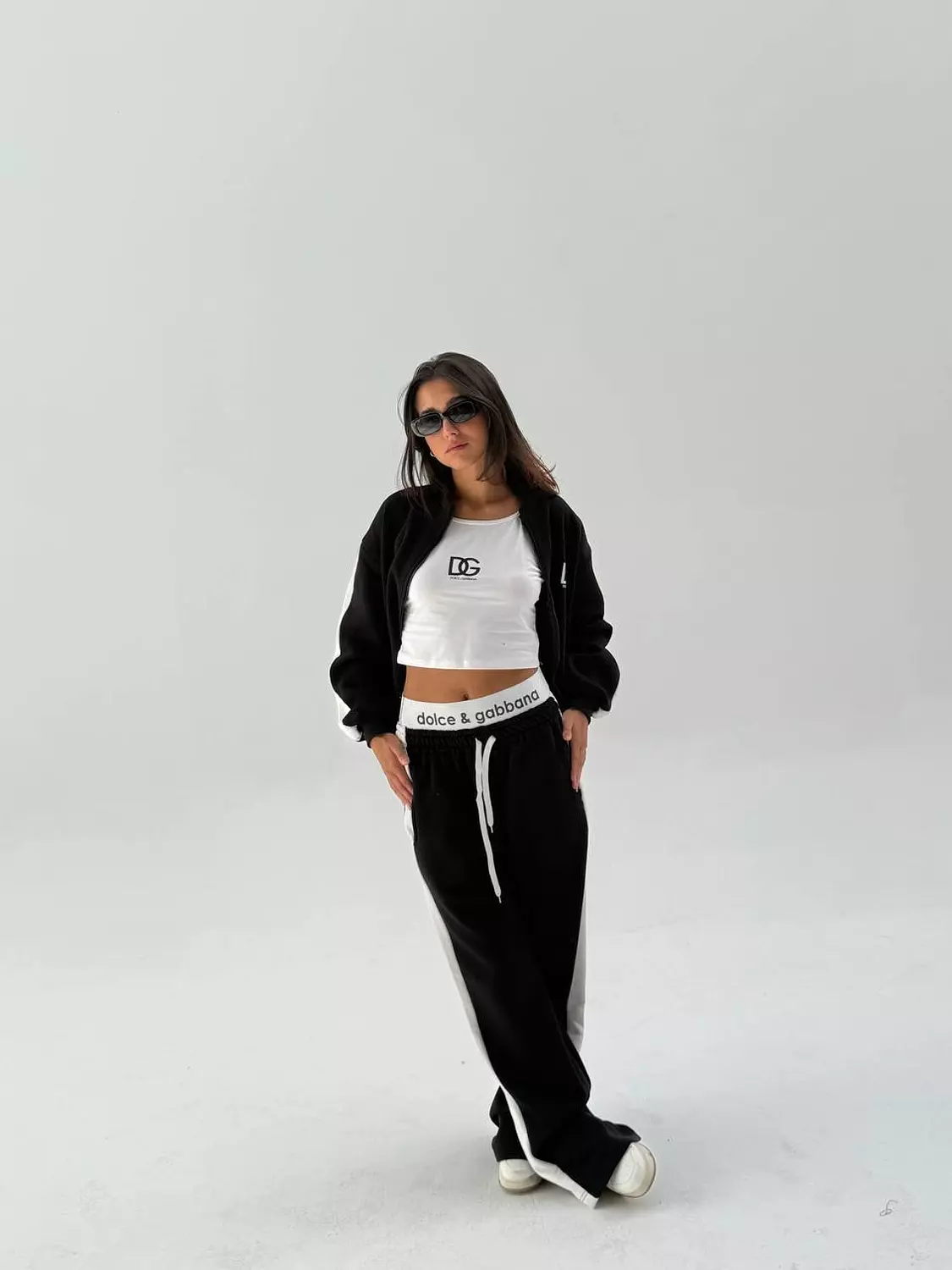 Three peices suit  8