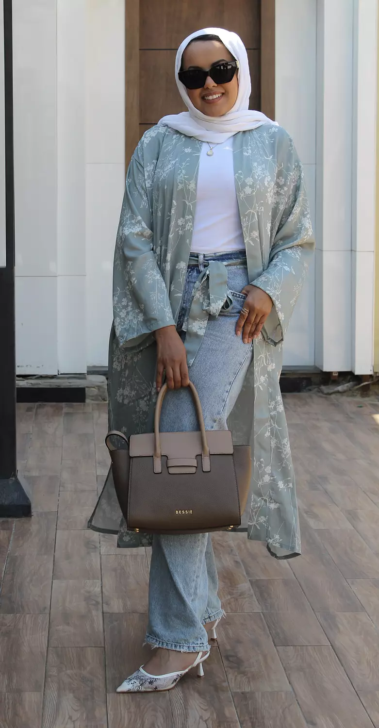 Floral kimono 🤍  37