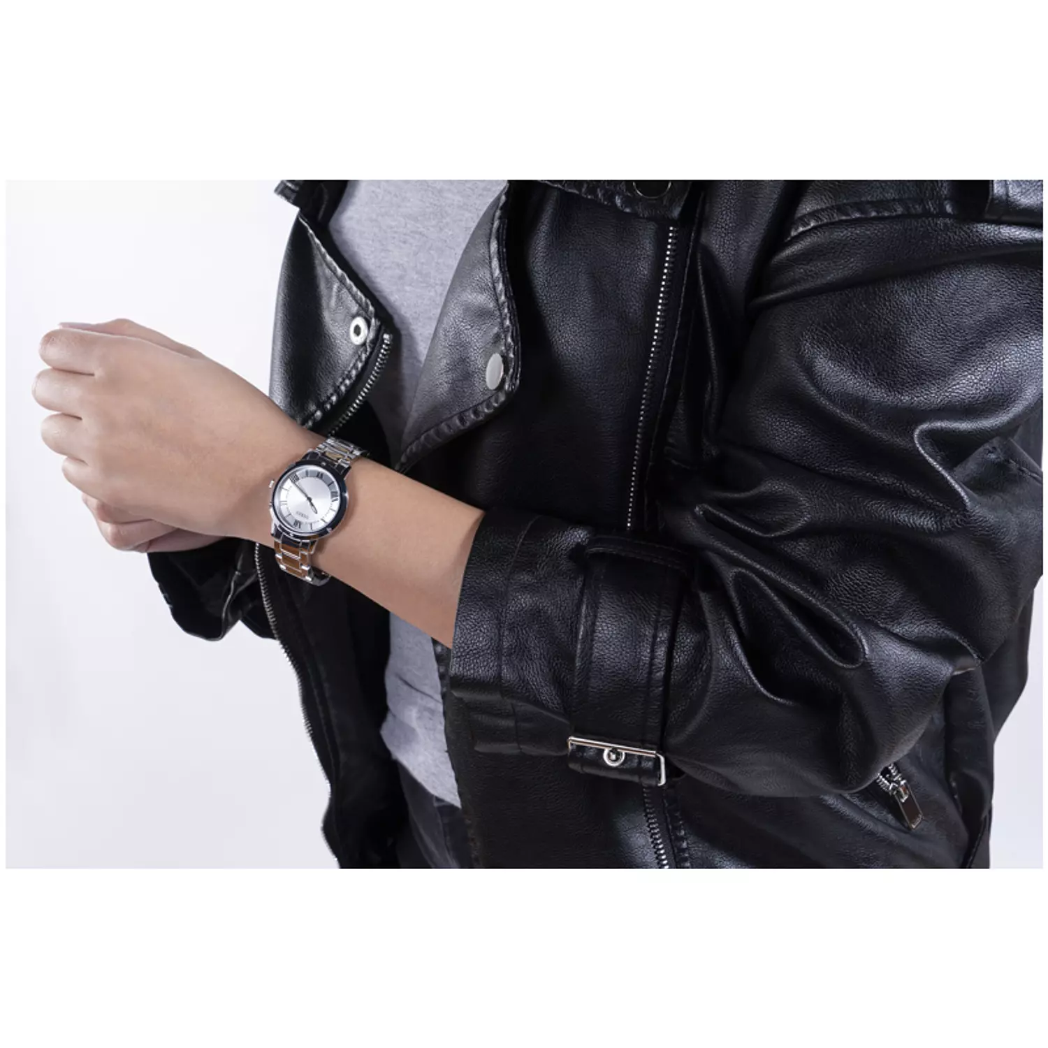 GUESS GW0404L1 ANALOG WATCH  For Women Silver Stainless Steel Polished Bracelet  3
