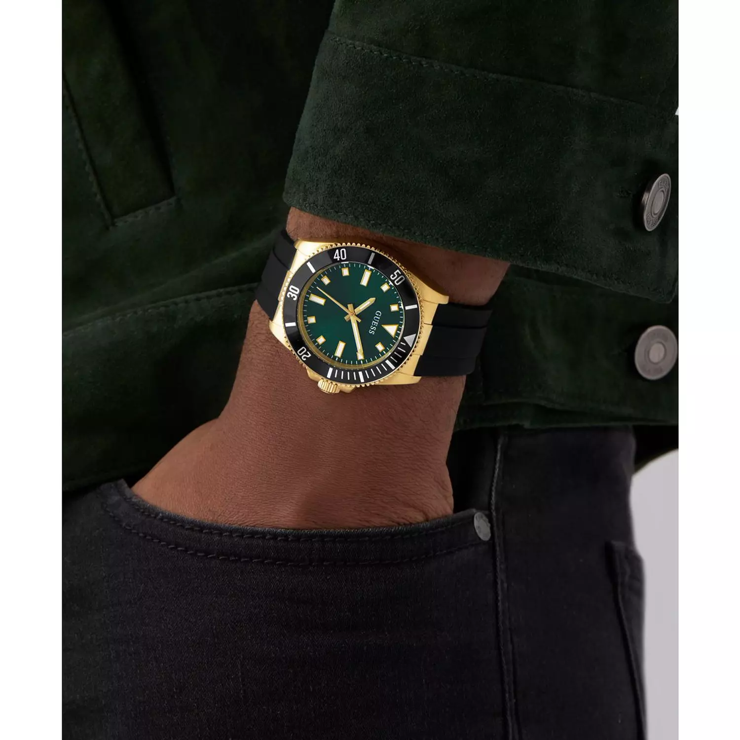 GUESS CLIFF Mens Black Gold Tone Analog Watch Black Silicone Smooth Strap 5