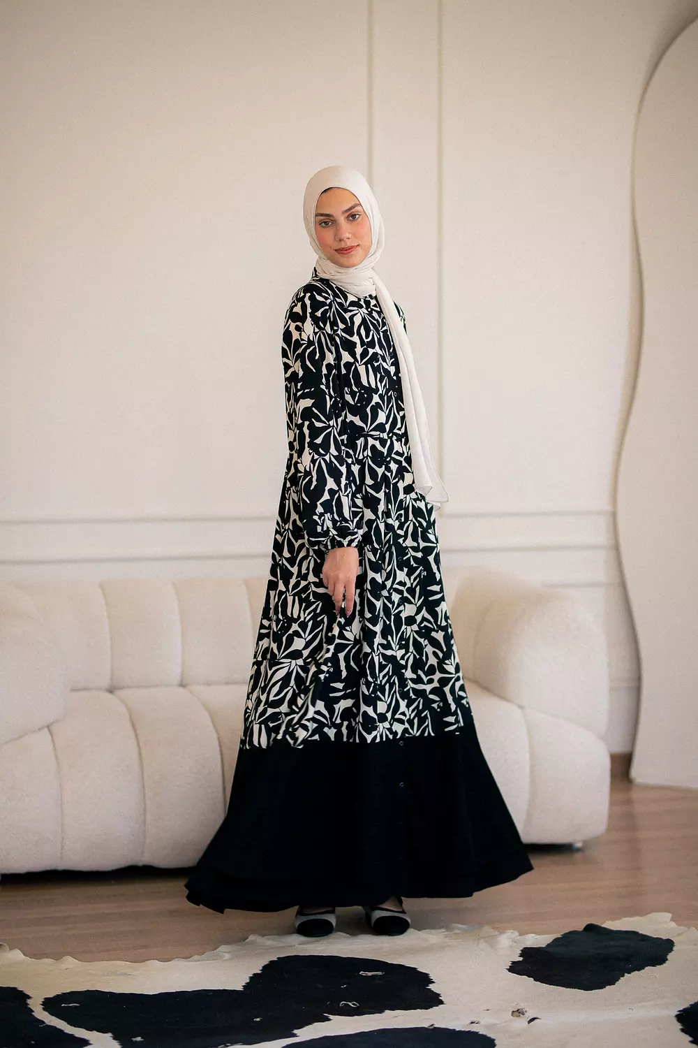 Black & cream crepe Dress with Tulle Trim  2
