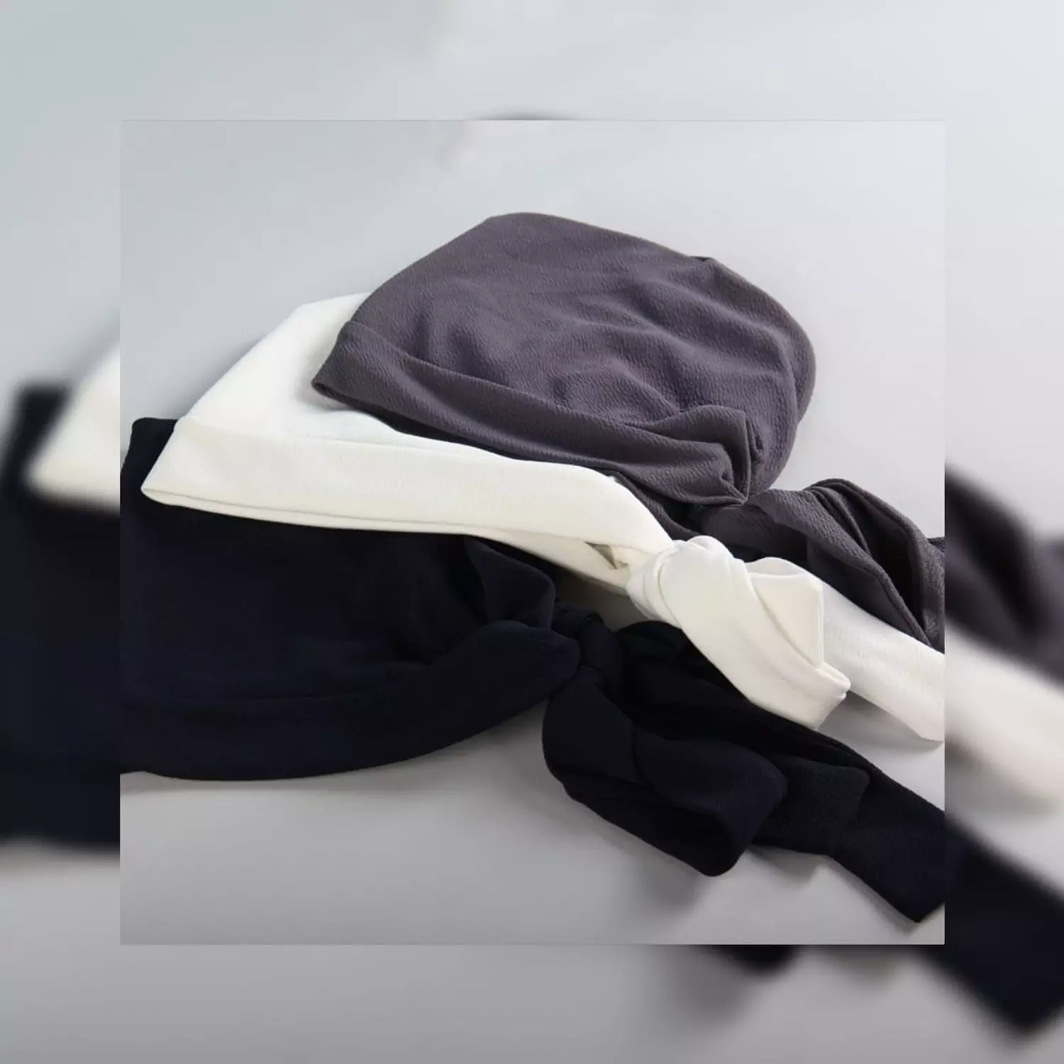 <p>Hijab Essentials</p>