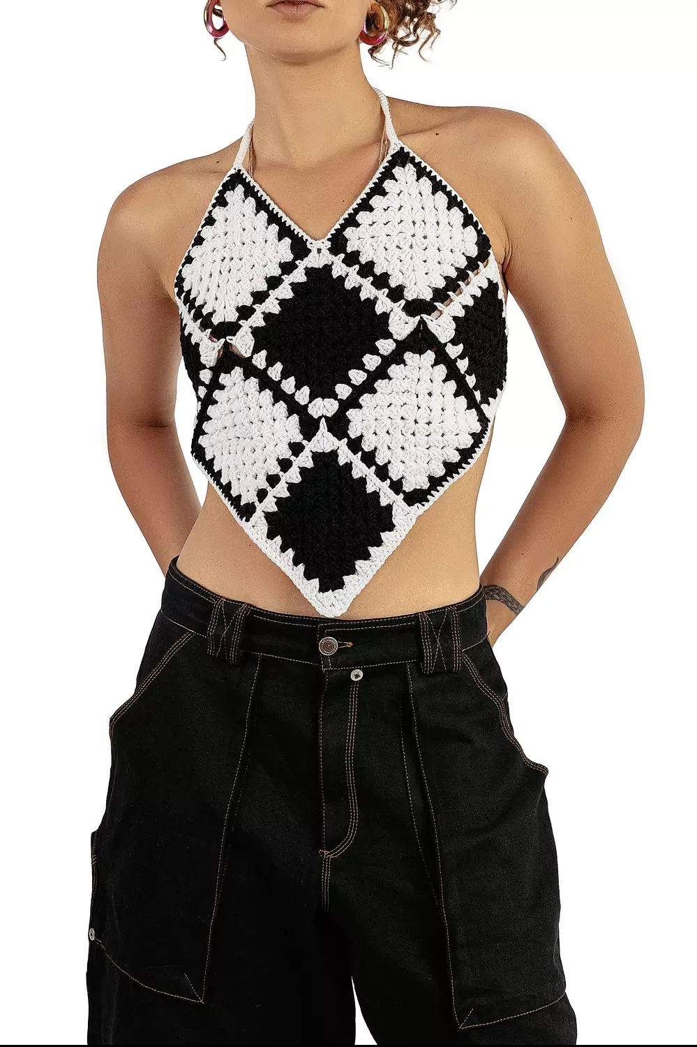 Backless Granny crochet top in black & white 1