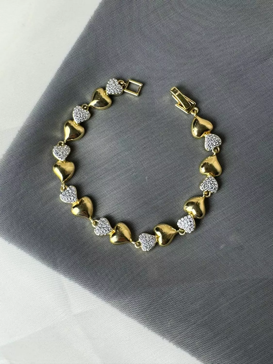 Heart Cristral Bracelet  hover image