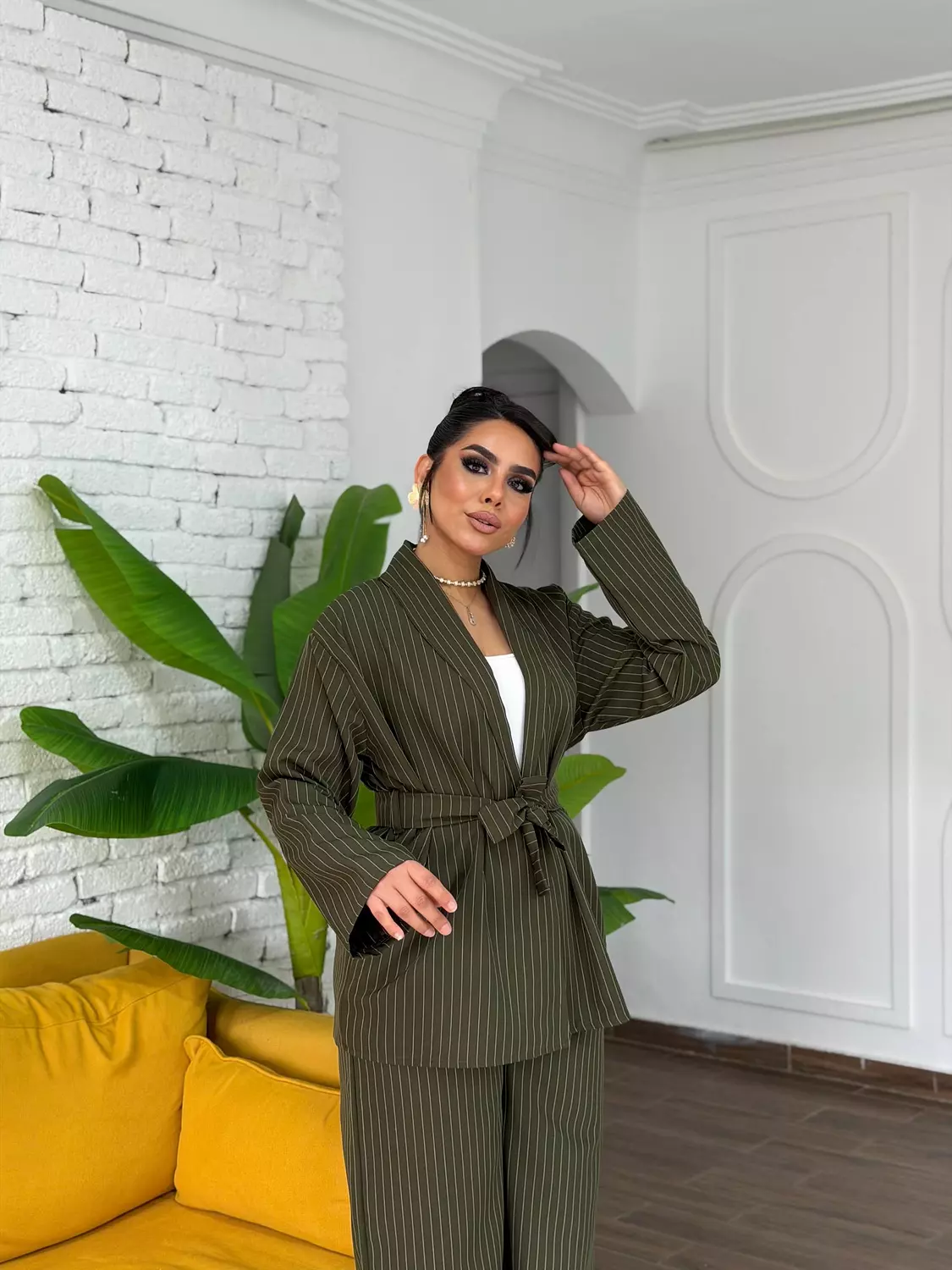 Contour Pinstripe Set In Olive 3