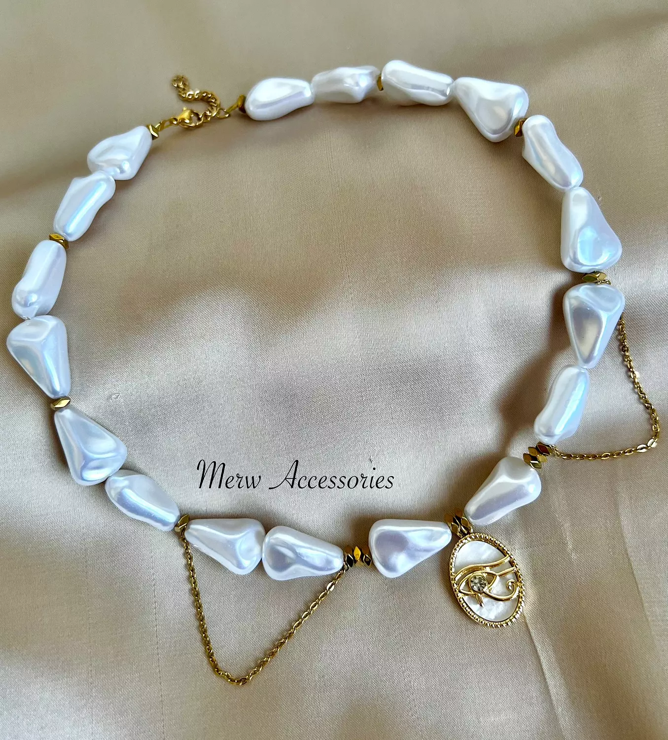 Pearl chockers co.2 4