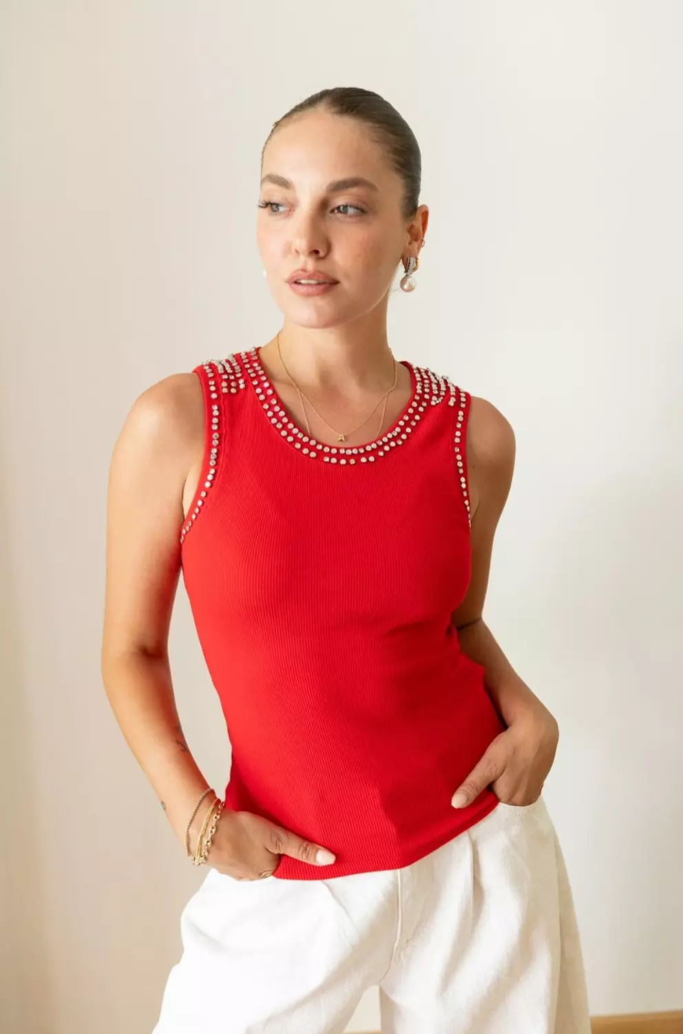 Red strass top hover image