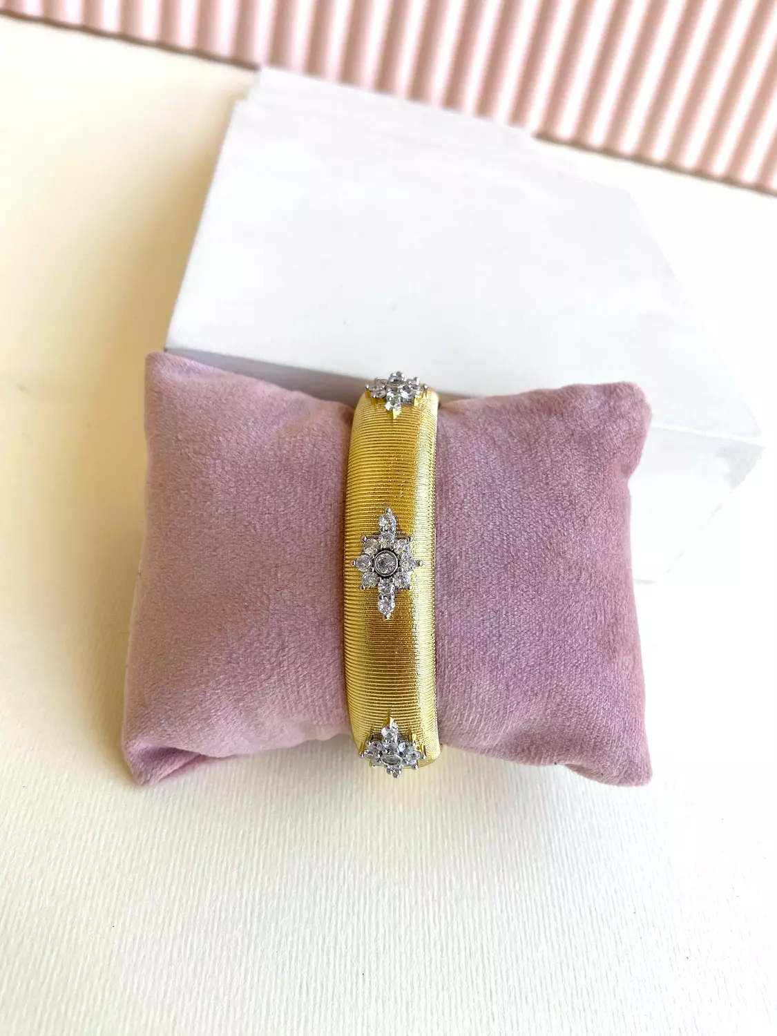 Flower glow bangle image
