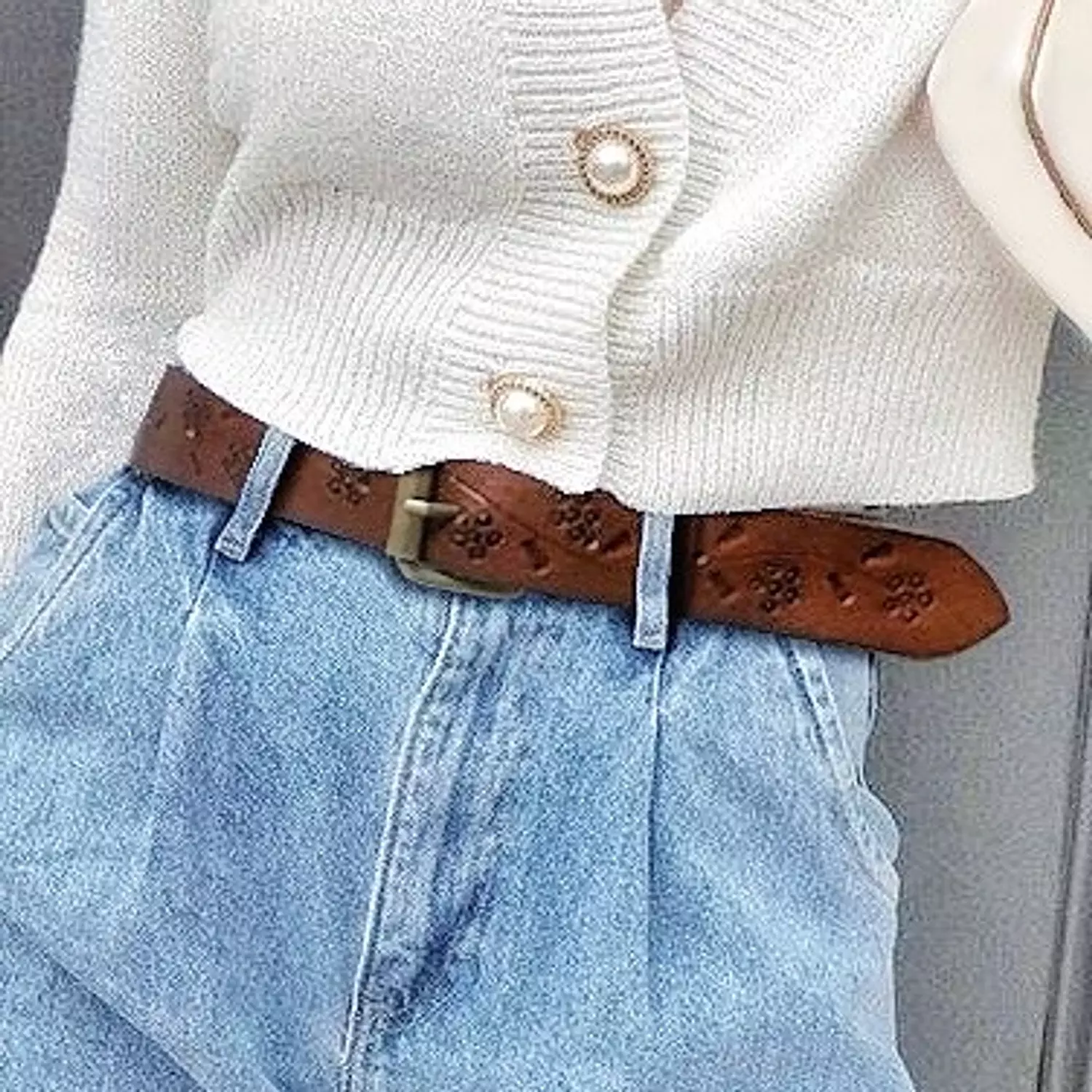 Tooled leather belt - Floral vine image