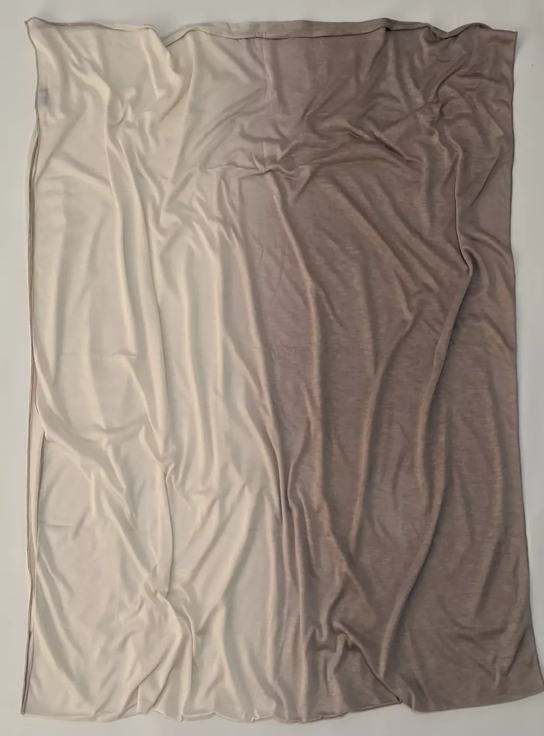 Gradiant Biege image