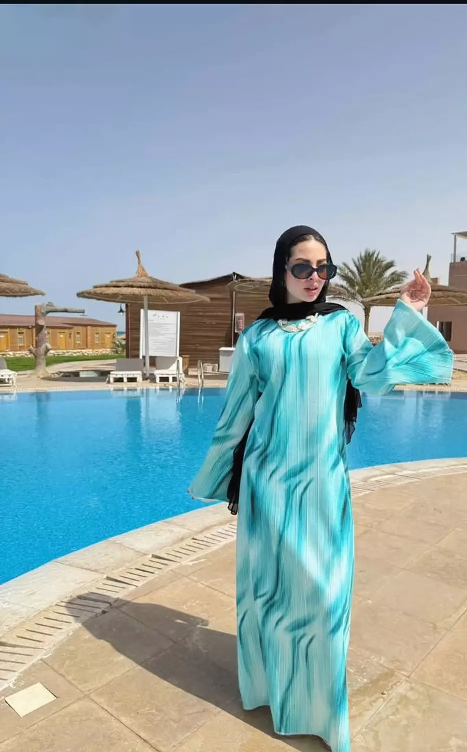 Sea waves dress  image