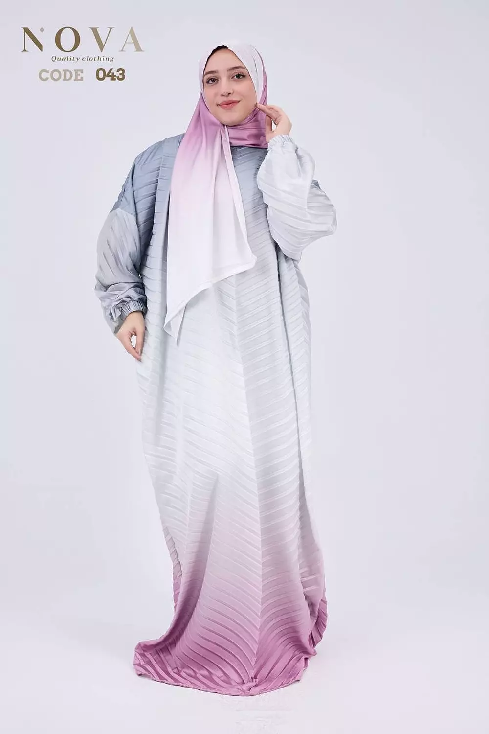 Dusty rose gradient pleated image