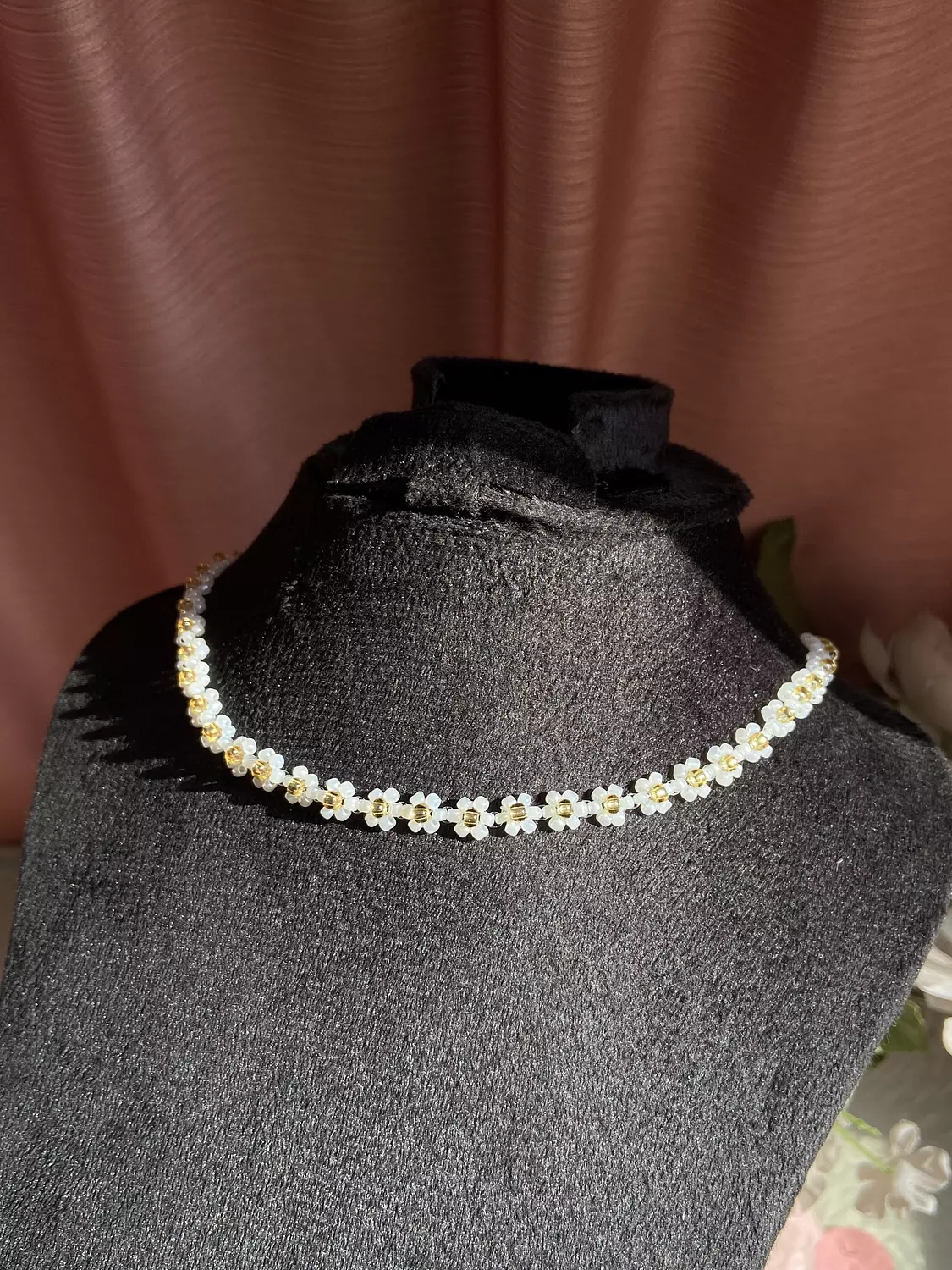 White flowers set ( earrings, bracelet and necklace) 2