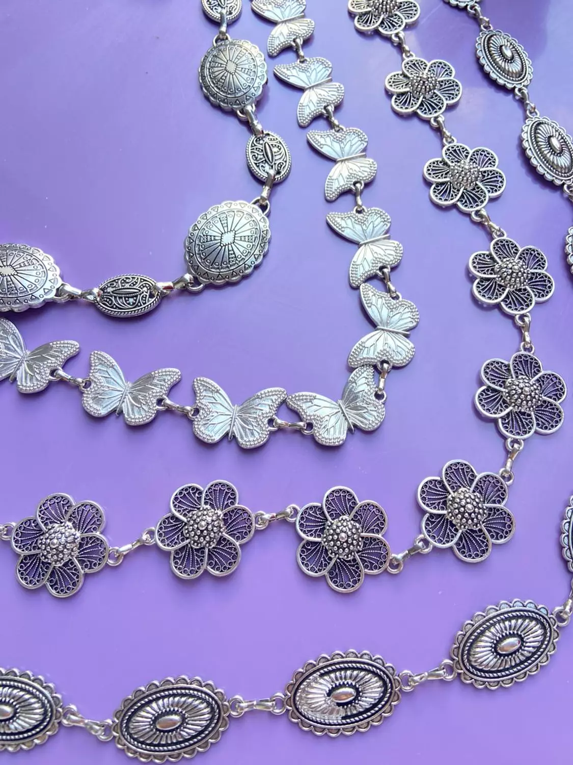 <h3><span style="color: #ad8c90">Chain belts</span></h3>