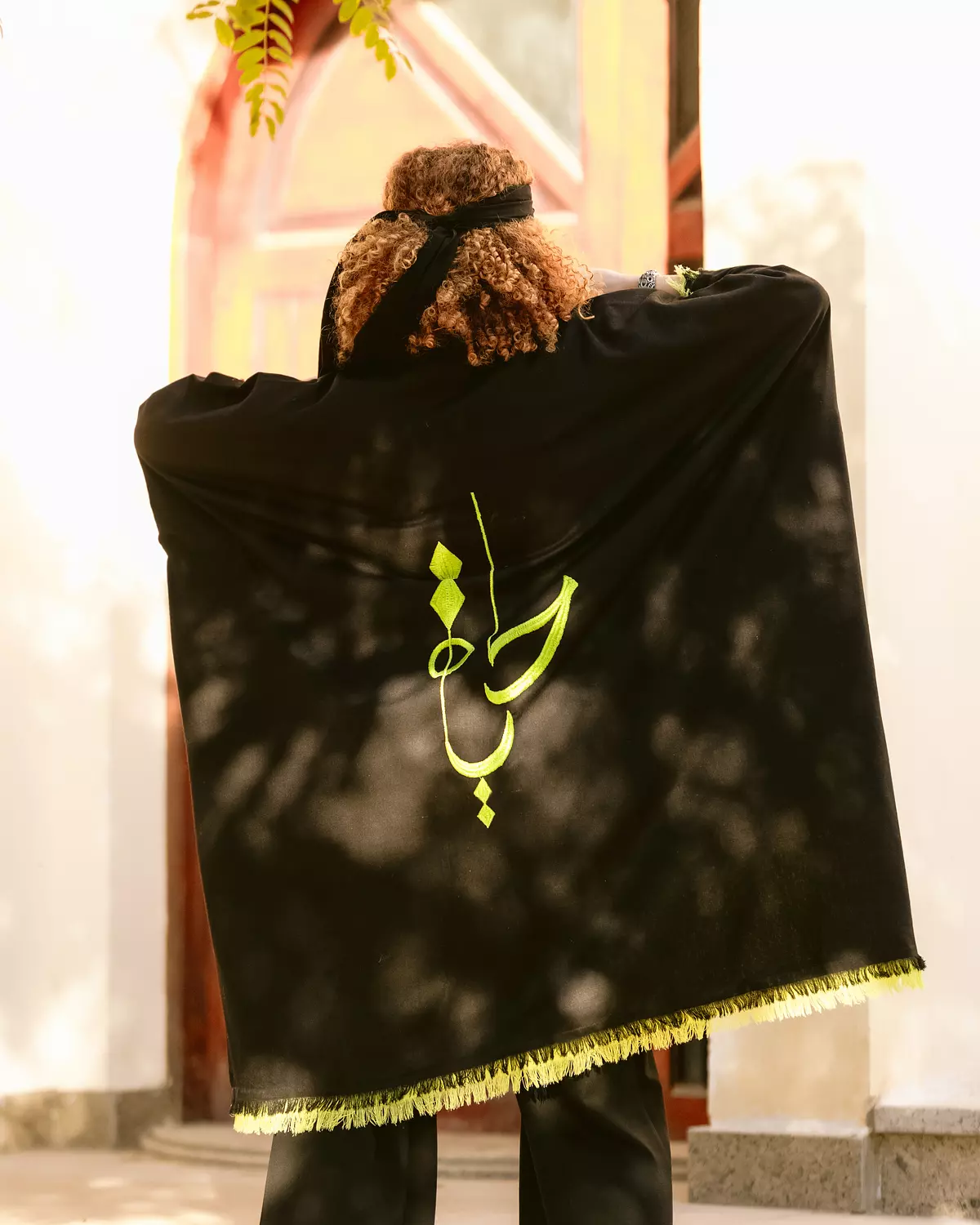 Hayat Puncho Black& Neon 2