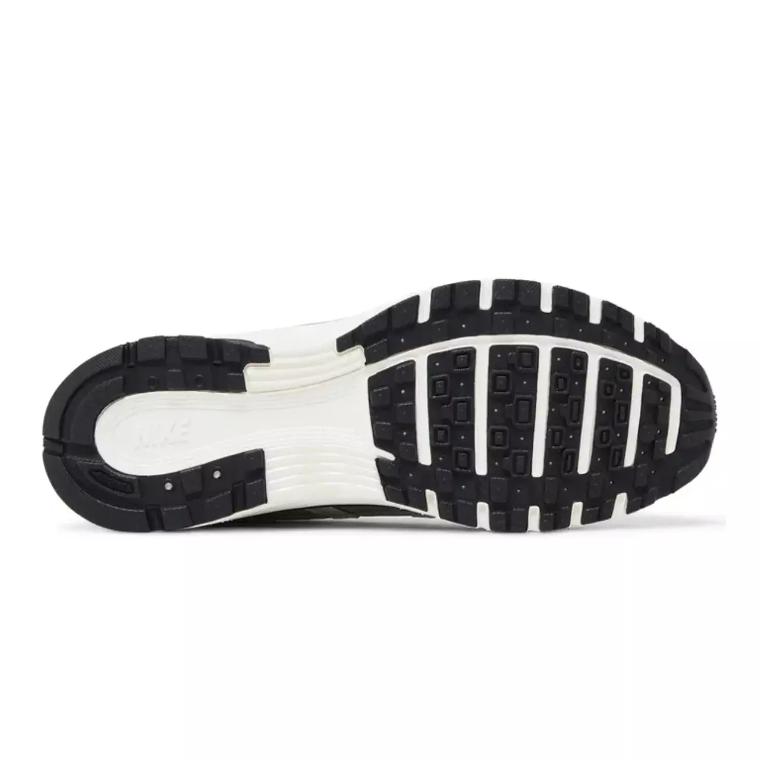 Nike P-6000 - Metallic silver  2