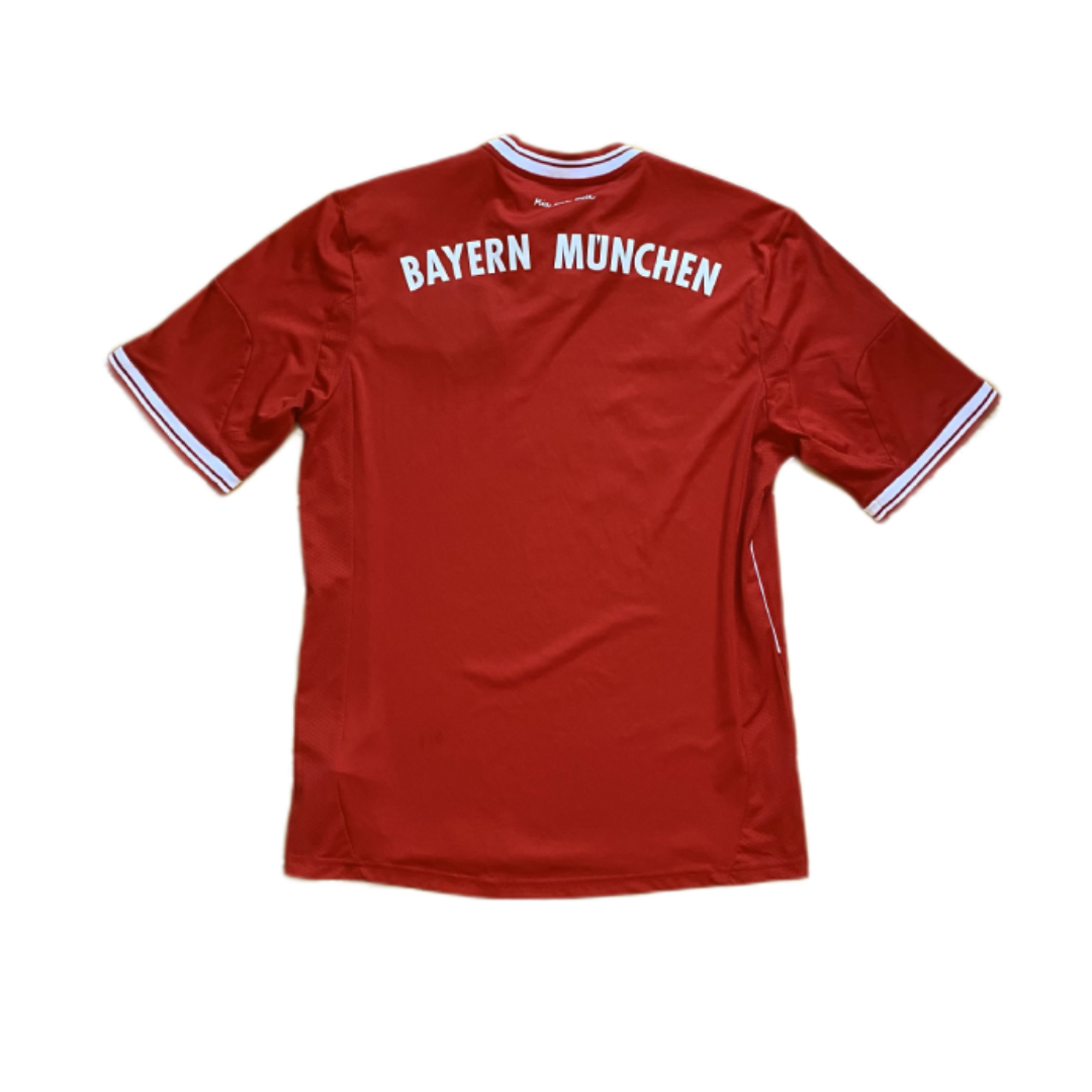 Bayern Munich 2013/14 Home Kit (L) 1