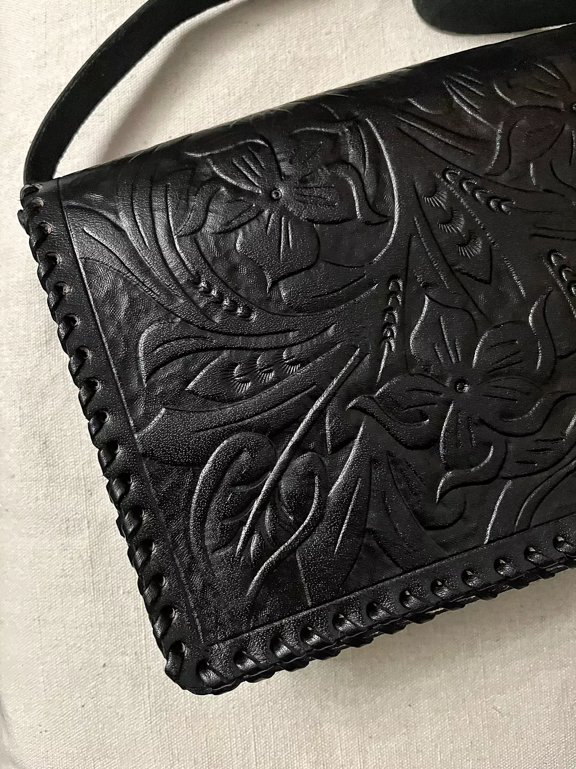 Tooled floral rectangular flap leather bag 21