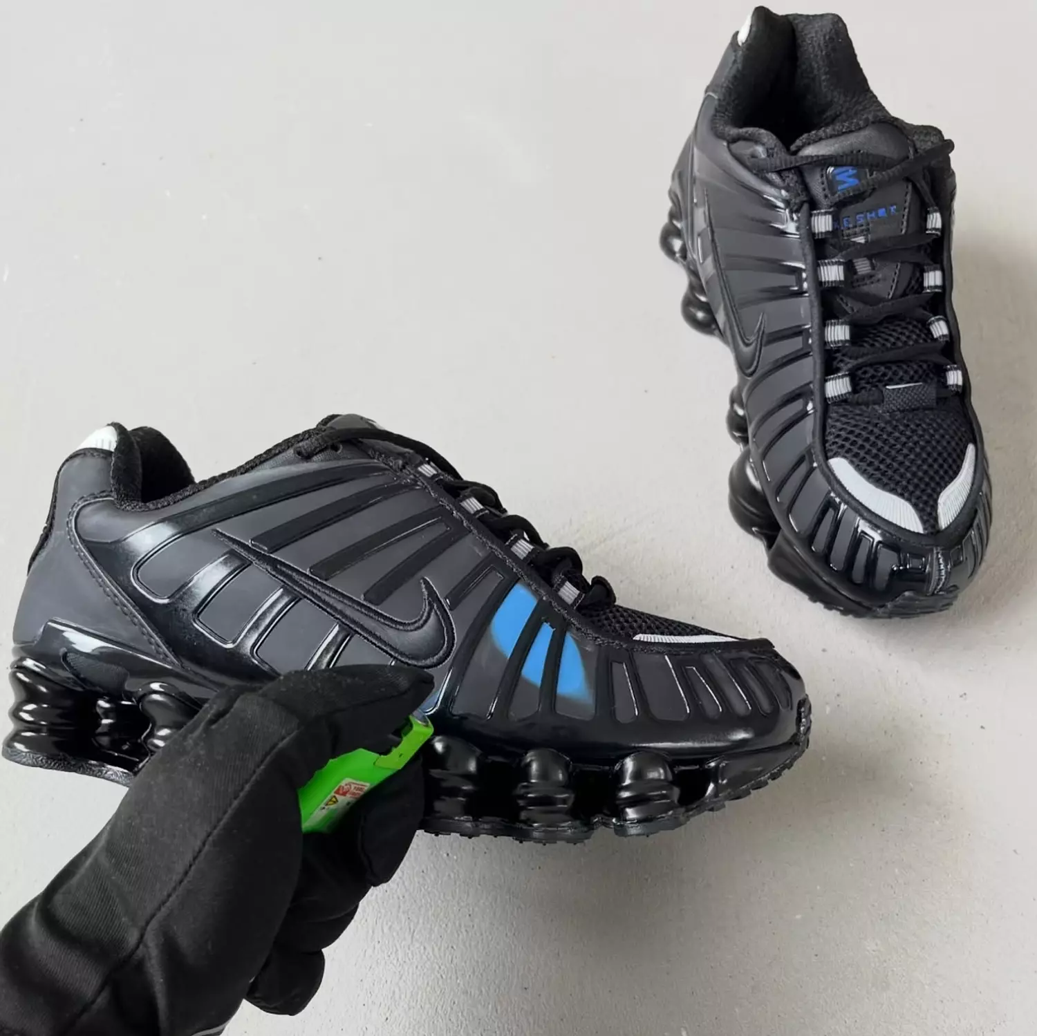 Nike Shox ThermoReactive Blue 1