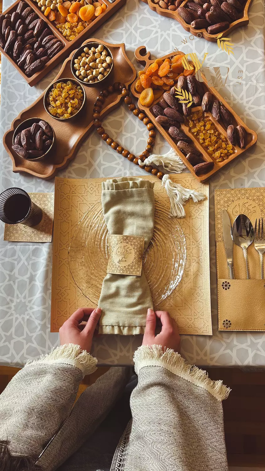 <p style="text-align: center"><span style="color: #af8f69ff">ARABESQUE</span></p>