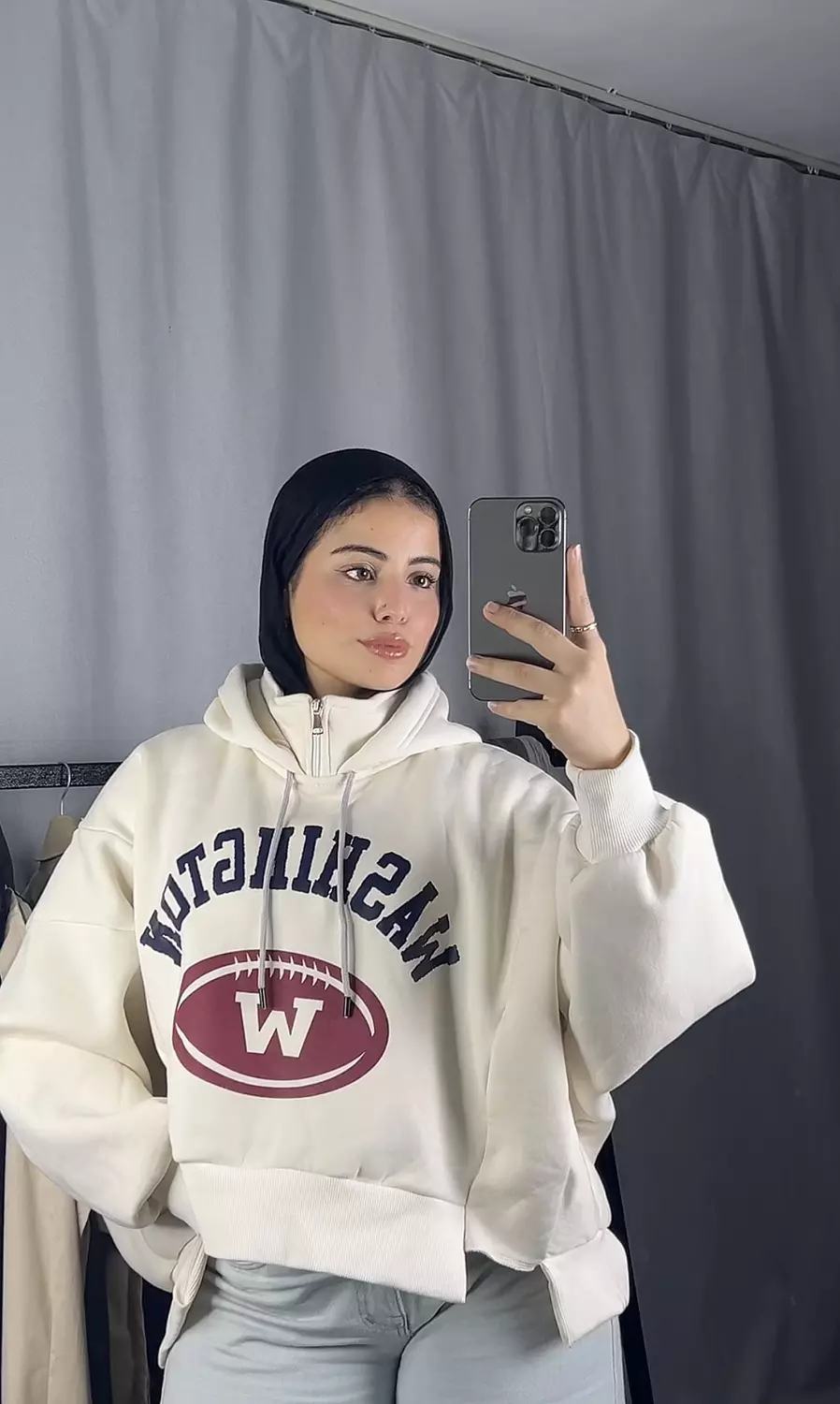 Cropped Hoodie 9