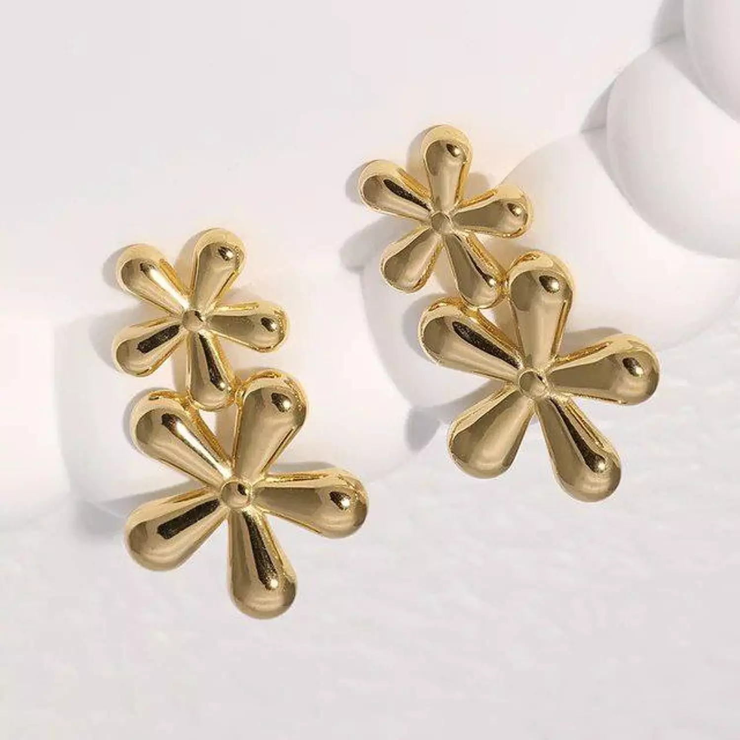 Earings E37 hover image