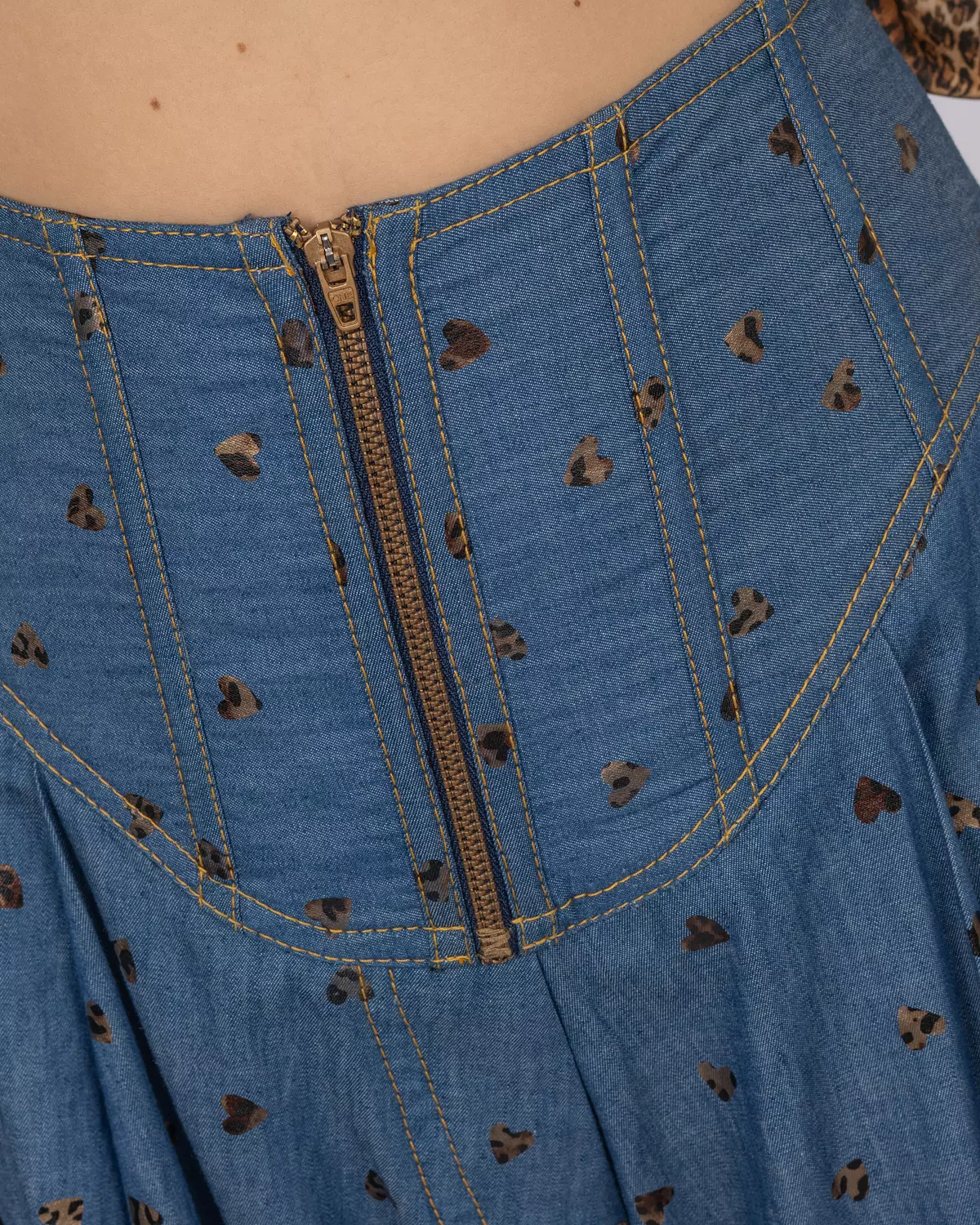 High-Waisted Leopard Heart Trousers 4