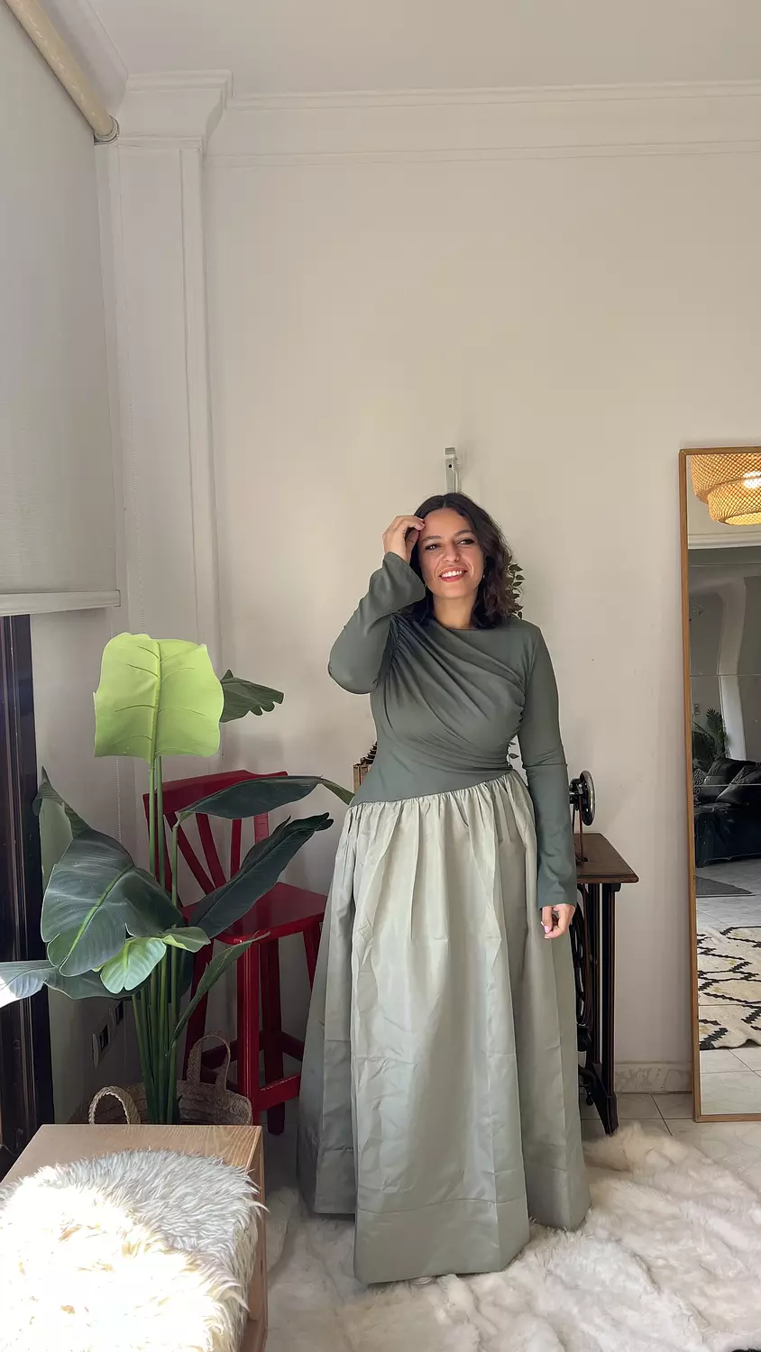 L E I L A DRESS in olive 1