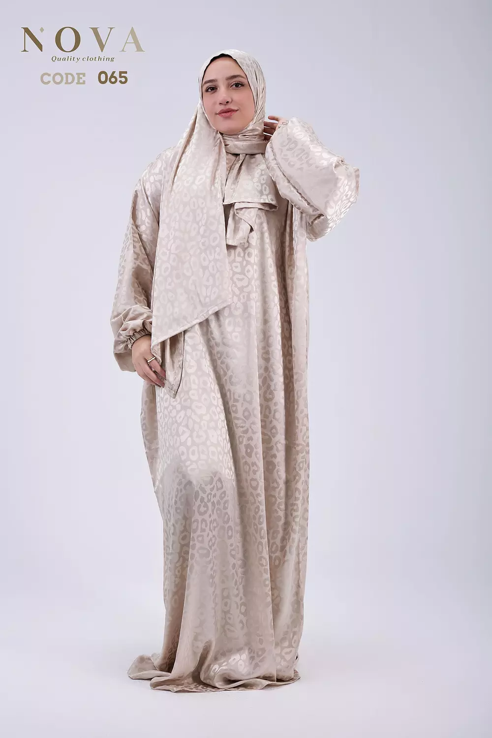 <h2 style="text-align: justify"><span style="color: rgb(123, 103, 69)">Jacquard Satin →</span></h2>