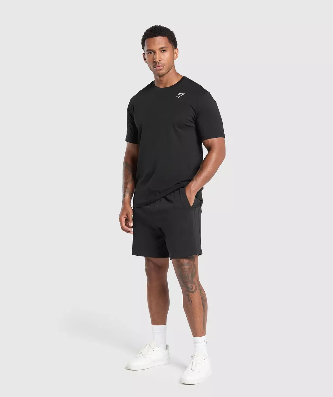 CREST T-SHIRT GYM SHARK black  3