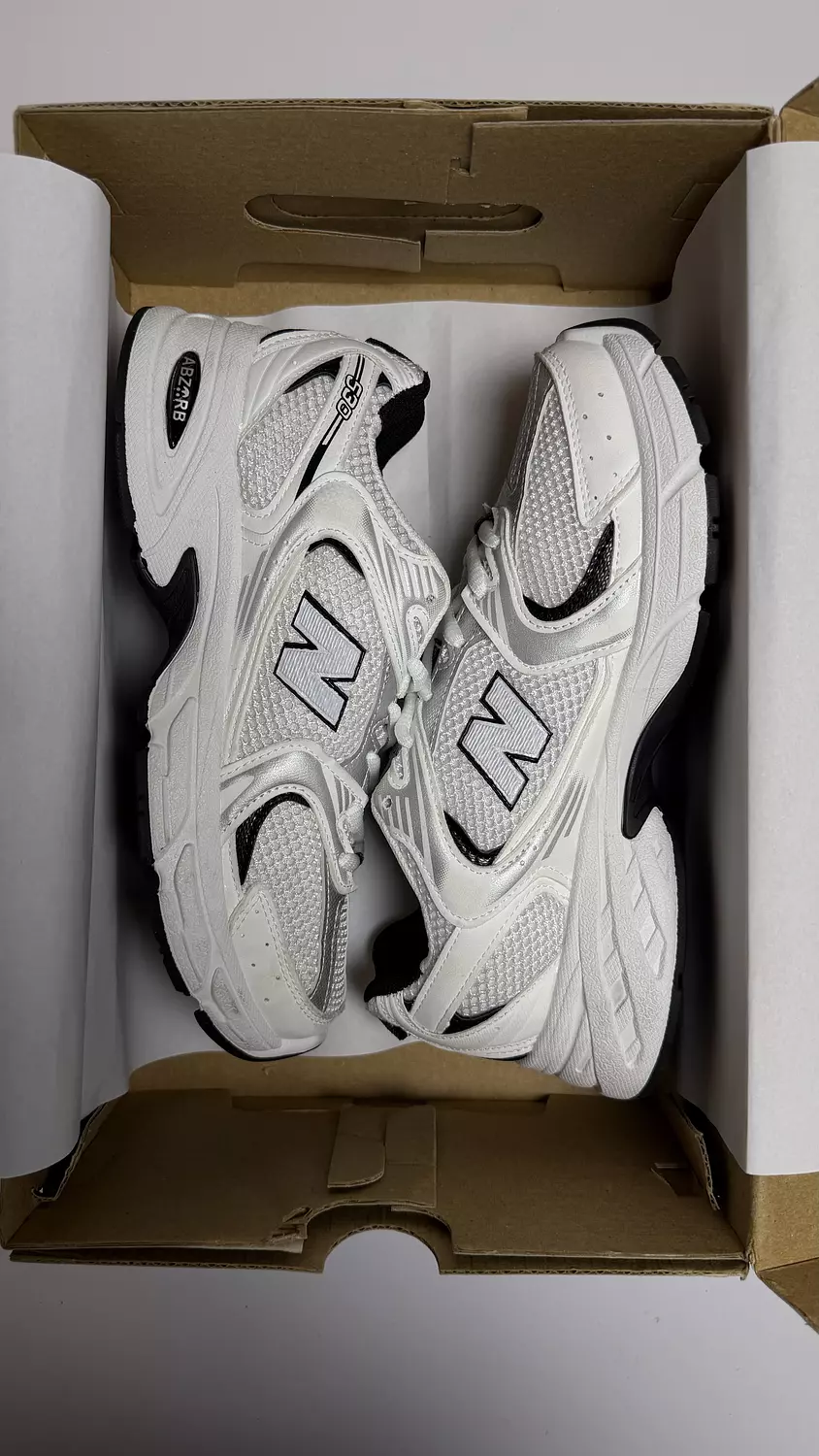 Newbalance 530 iin Black  image