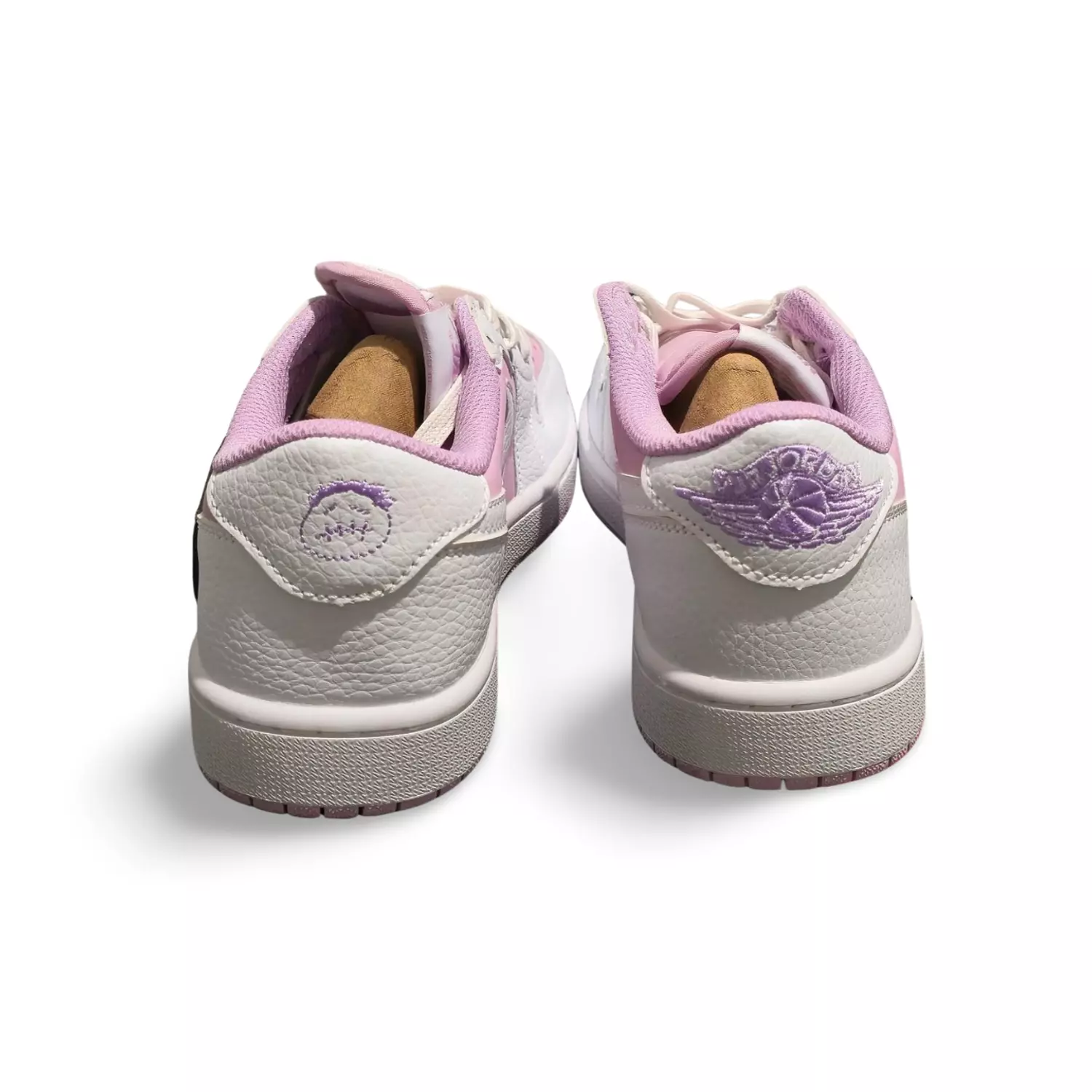 Jordan 1 Retro Low Travis Scott pink 1