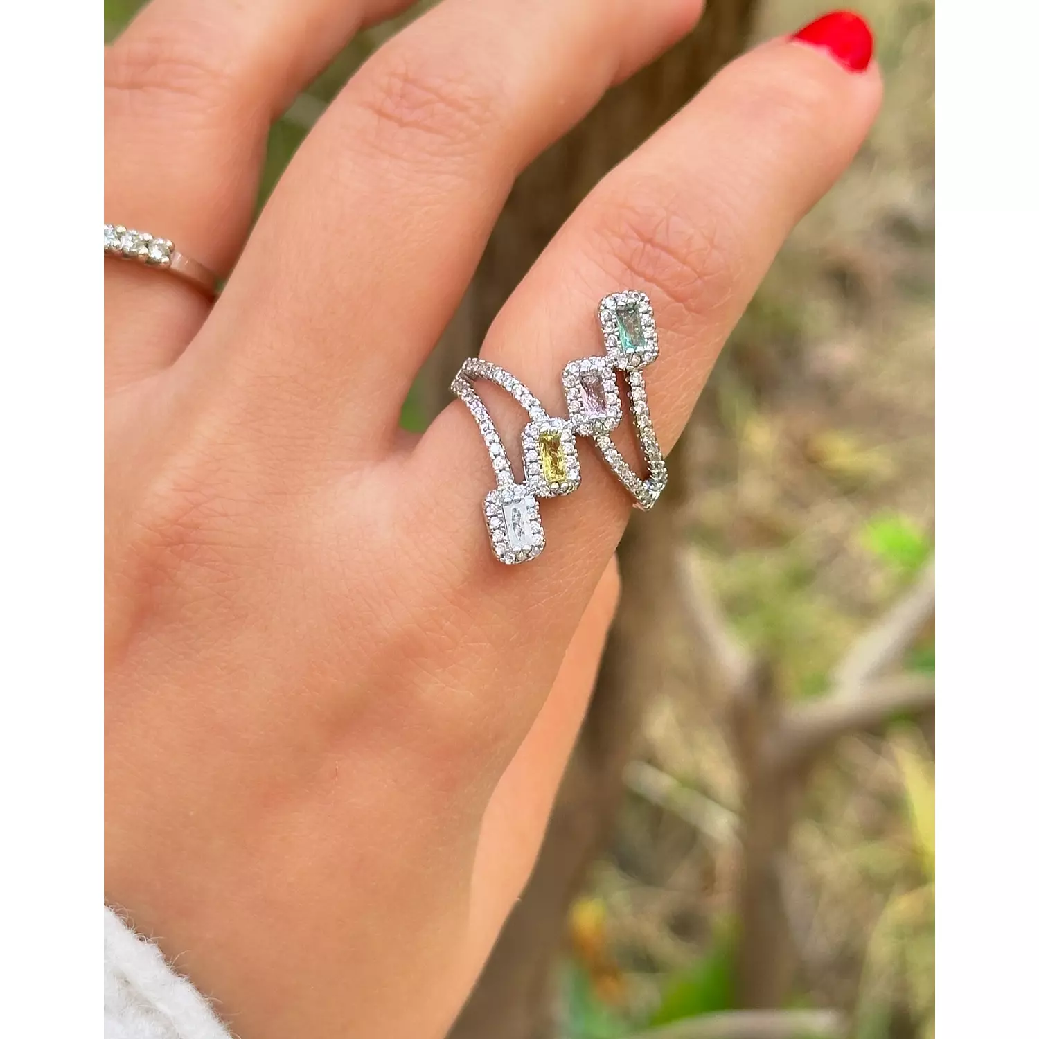 Four Rhinestone Ring  0