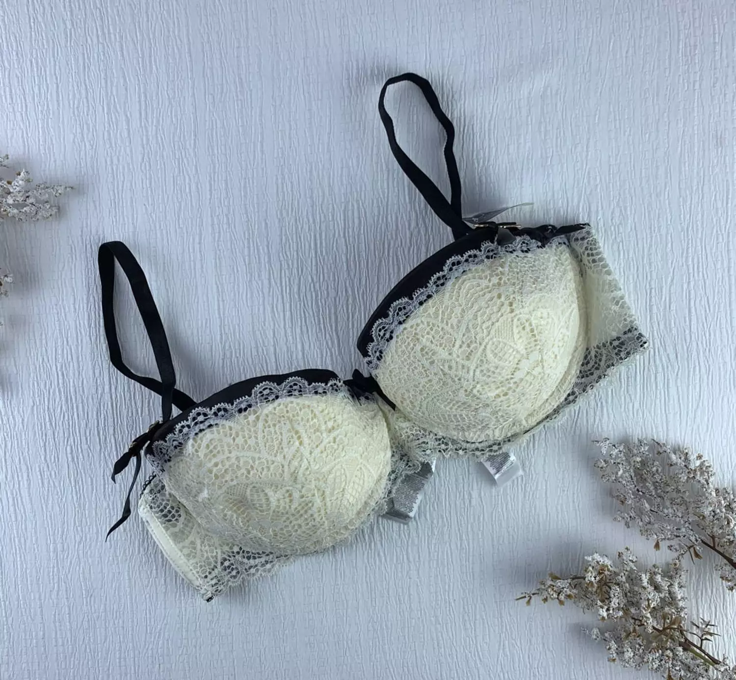 Wired padded light push up bra from censored 34C