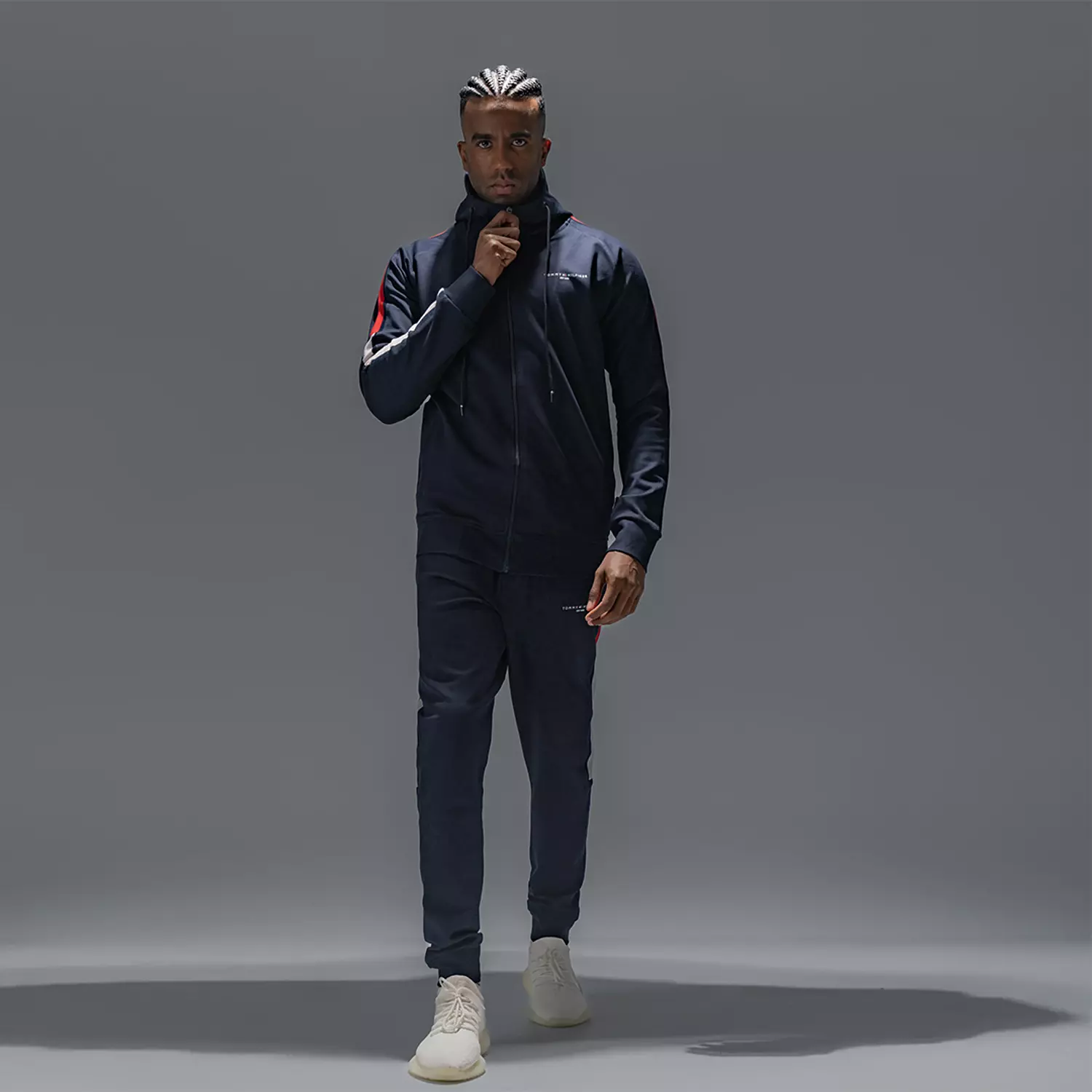 tracksuit  image