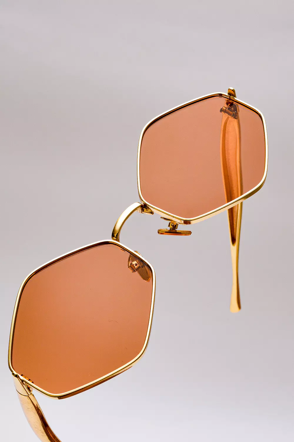 trendy sunglasses image
