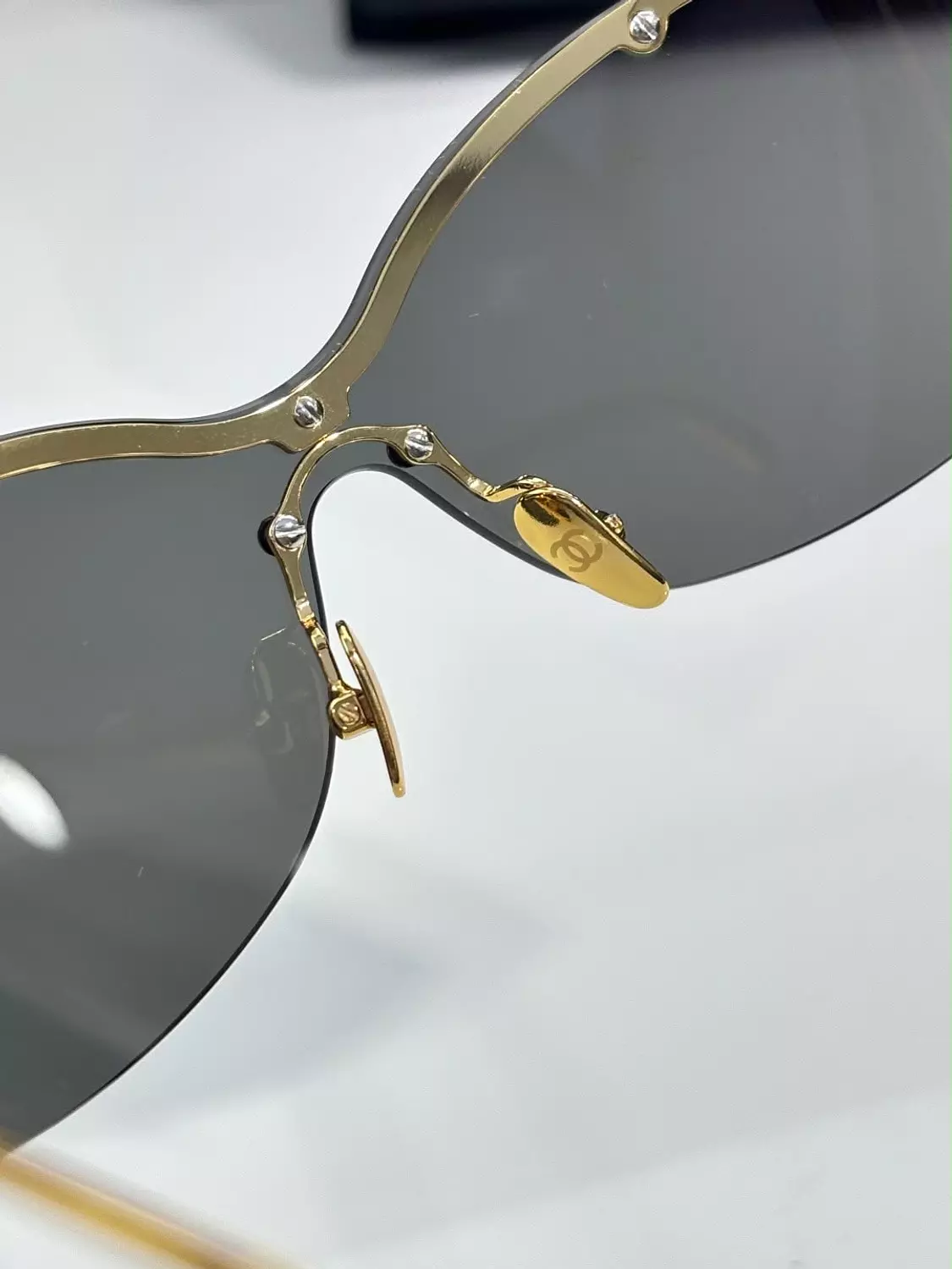 Chanel glass  2