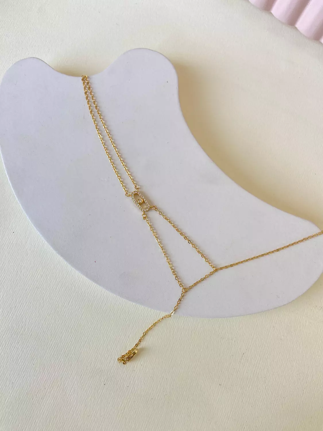 Gold simple handchain 1